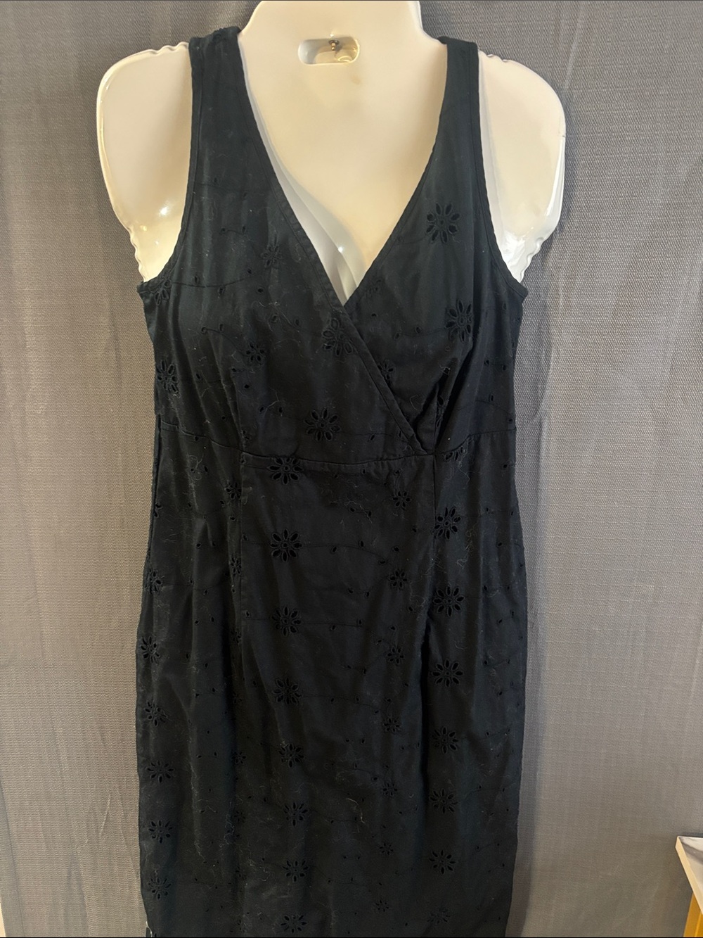 Old Navy Black Sleeveless Eyelet Wrap-Front Midi Dress